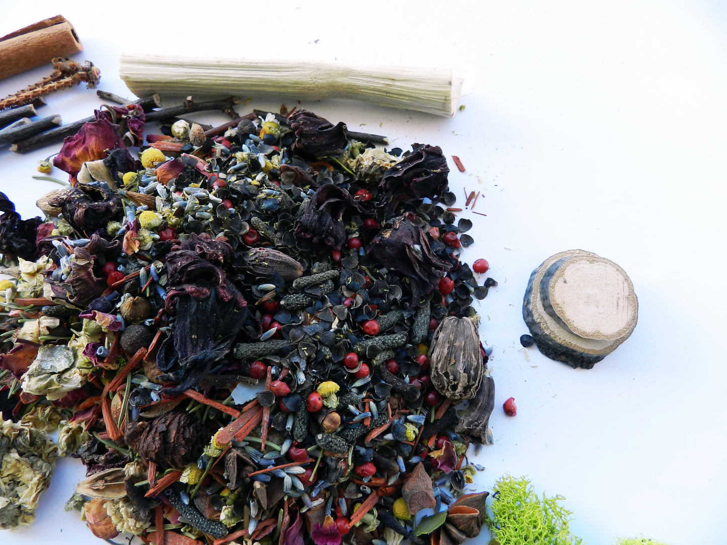Wildcrafted Potpourri in Natural Coconut Shell – Organic Botanical Blend - Nina Bella Collection