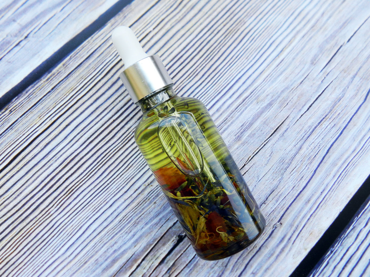 Oils & Perfumes